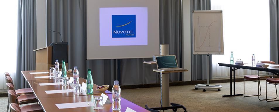 Hotel Novotel Rouen Sud Zenith Parc Expo 4*